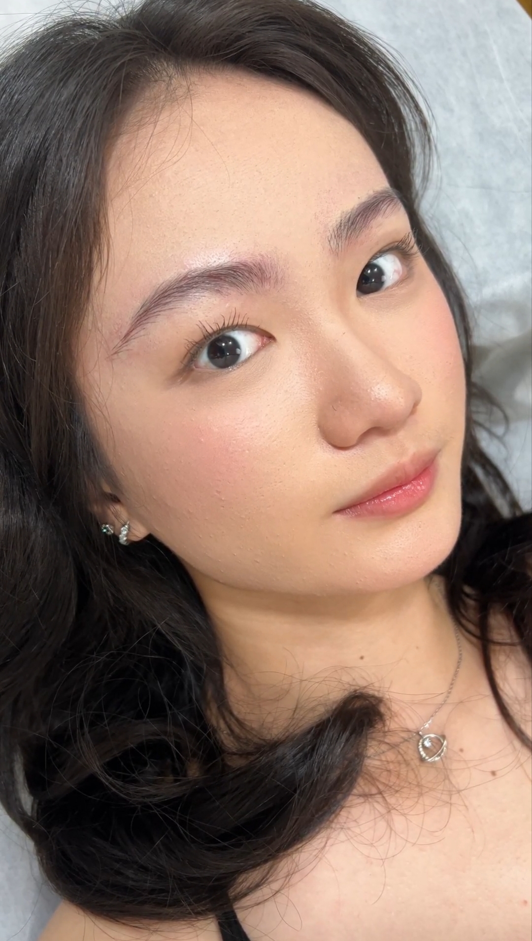 Natural eyebrow embroidery and professional lash lift treatment result